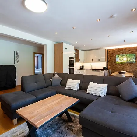 Дом отдыха In Tyrol Near Kitzbuehel Hutte